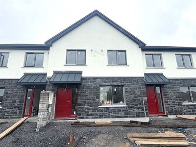 /international/ie/18-moinear-na-darach-quin-clare-210109673902/