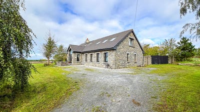 /international/ie/grangehill-clara-kilkenny-210110313406/