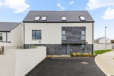 /international/ie/no-16-carraig-mhor-wexford-town-wexford-210110330362/