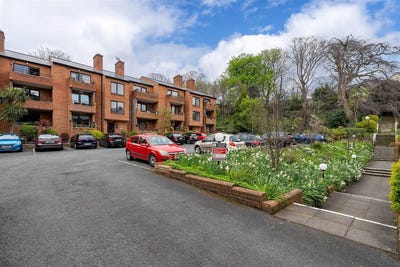 /international/ie/45-packenham-sloperton-dun-laoghaire-dublin-210109684795/