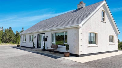 /international/ie/derrydruel-dungloe-donegal-210119673722/