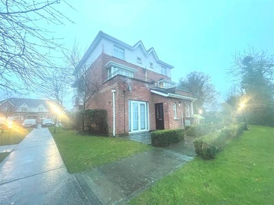 /international/ie/summerseat-court-dublin-15-dublin-210109683841/