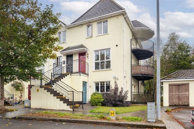 /international/ie/104-holywell-wood-swords-dublin-210119788821/