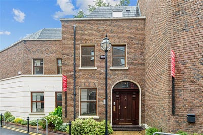 /international/ie/7-windsor-place-pembroke-street-lower-dublin-2-dublin-210109669985/