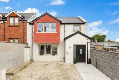 /international/ie/72a-st-peter-s-terrace-howth-dublin-210119658283/