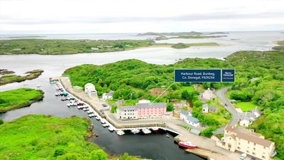 /international/ie/harbour-road-bunbeg-donegal-210109681731/