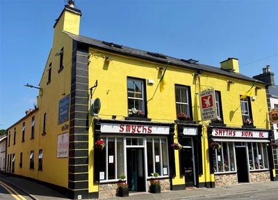 /international/ie/smyths-main-street-ballinamore-leitrim-210109679371/