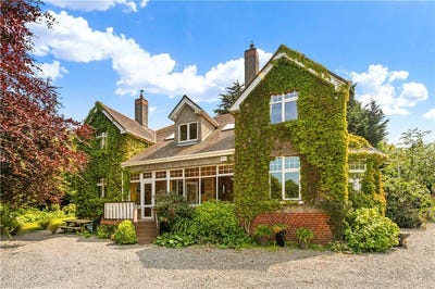 /international/ie/mornington-saval-park-road-dalkey-dublin-210109682589/