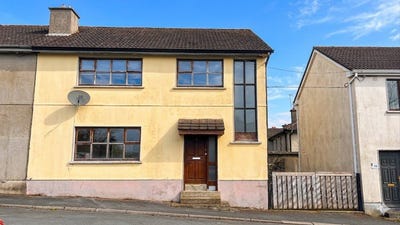 /international/ie/1a-saint-rioch-s-terrace-kilkenny-kilkenny-210119756015/