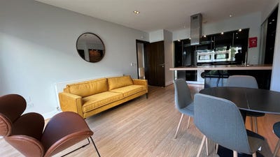 /international/ie/the-edges-beacon-south-quarter-dublin-18-dublin-210109684783/