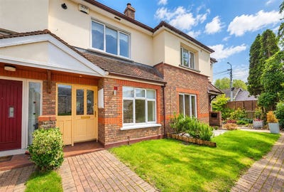 /international/ie/2-the-old-rectory-lucan-dublin-210119898084/