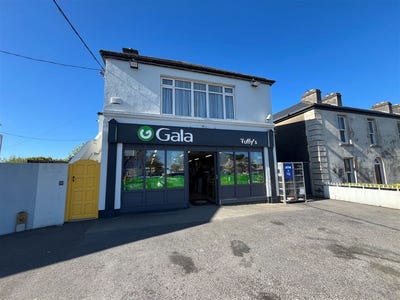 /international/ie/gala-main-street-enniscrone-sligo-210109673712/