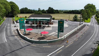 /international/ie/scanlons-supermarket-filling-station-kilmallock-limerick-210109679841/
