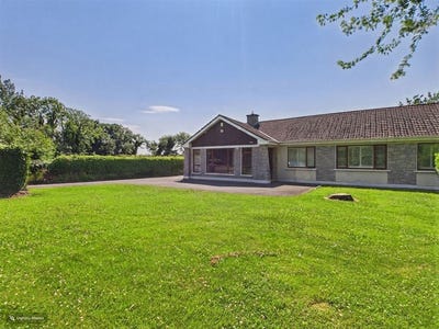 /international/ie/denbri-fairyhouse-road-ennistown-ratoath-wicklow-210109672213/