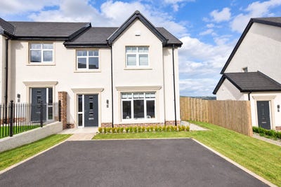 /international/ie/92-crieve-mor-avenue-letterkenny-donegal-210110353644/