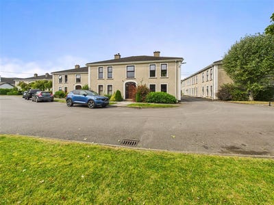 /international/ie/apt-9-manor-court-straffan-road-maynooth-kildare-210109867082/