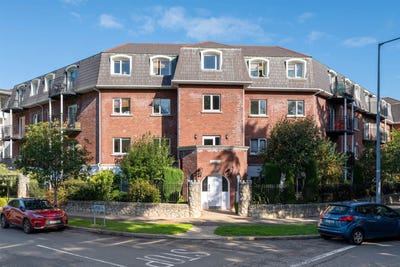 /international/ie/apartment-90-kerrymount-castle-court-dublin-18-dublin-210110265774/