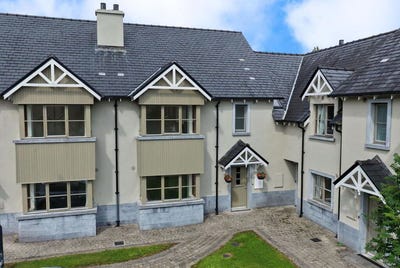 /international/ie/58-o-carolan-s-court-kilronan-boyle-roscommon-210109687106/