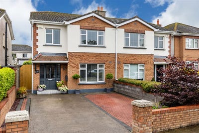 /international/ie/18-the-avenue-lutterell-hall-dunboyne-meath-210119718741/
