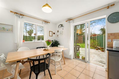 /international/ie/14-bridgetown-mews-bridgetown-castlemartyr-cork-210109682772/