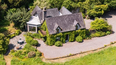 /international/ie/teddington-cottage-woodstock-inistioge-kilkenny-210109675415/