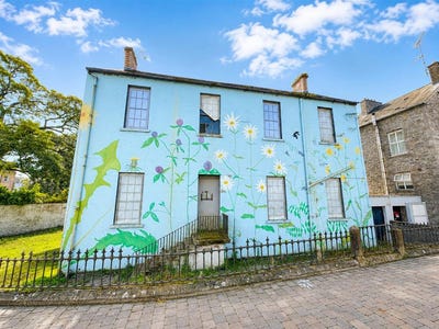 /international/ie/st-endas-school-broad-rd-monaghan-town-monaghan-210109671373/