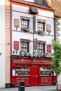 /international/ie/sean-tierneys-bar-restaurant-13-connell-street-clonmel-meath-210109681126/
