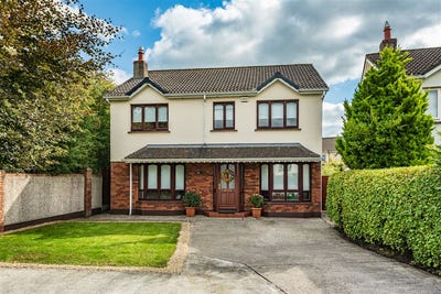 /international/ie/11-dun-na-riogh-walk-naas-kildare-210109685969/