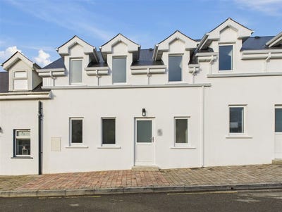 /international/ie/5-main-street-duncormick-wexford-210109686421/
