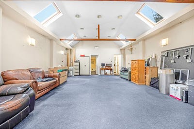 /international/ie/rear-23a-st-peter-s-road-dublin-7-dublin-210109680980/
