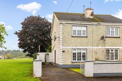 /international/ie/83a-courtown-park-kilcock-kildare-210119756206/