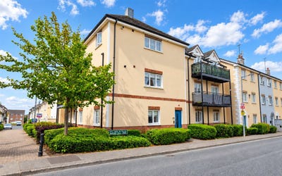 /international/ie/apartment-37-barons-hall-park-balbriggan-dublin-210110053113/