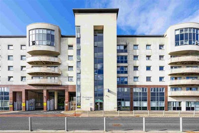 /international/ie/exchange-hall-dublin-24-dublin-210109799761/