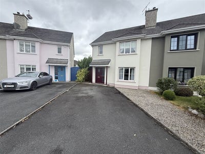 /international/ie/11-woodfield-green-newcastle-west-limerick-210109679807/