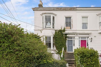 /international/ie/32-royal-terrace-west-dun-laoghaire-dublin-210110163577/