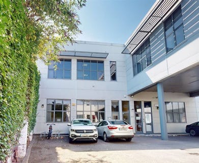/international/ie/units-17-17a-bridgecourt-office-park-dublin-12-dublin-210109679241/
