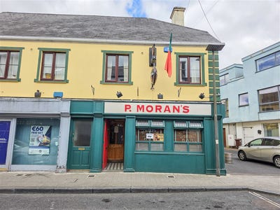 /international/ie/p-moran-s-7-day-licensed-premises-rush-street-castlebar-mayo-210109680727/