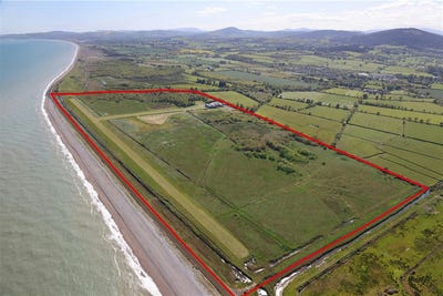 /international/ie/newcastle-aerodrome-leamore-new-castle-new-castle-galway-210109671127/