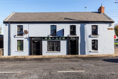 /international/ie/165-167-the-faythe-formerly-brady-s-bar-lounge-the-faythe-wexford-town-wexford-210109799728/
