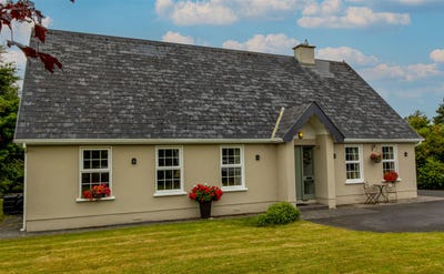 /international/ie/killascaul-esker-athenry-galway-210110071988/