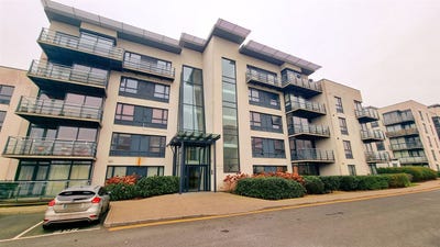/international/ie/apartment-109-block-b-lymewood-mews-northwood-santry-dublin-210109686385/