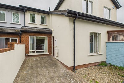 /international/ie/5-christendom-mews-abbeylands-ferrybank-waterford-210109784310/