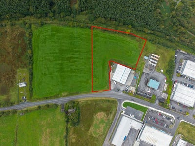 /international/ie/c-1-82-acre-development-site-claremorris-mayo-210110265688/