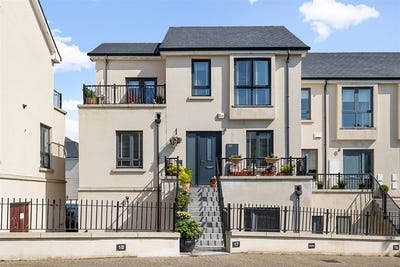 /international/ie/18-parkview-robswall-malahide-dublin-210109679527/