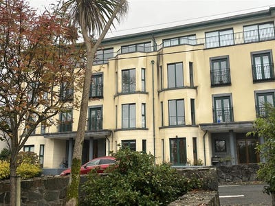 /international/ie/2-stella-maris-dundalk-louth-210109688040/
