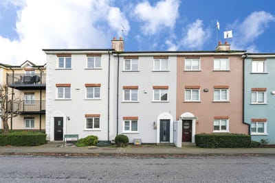 /international/ie/30-barons-hall-rise-balbriggan-dublin-210109681787/