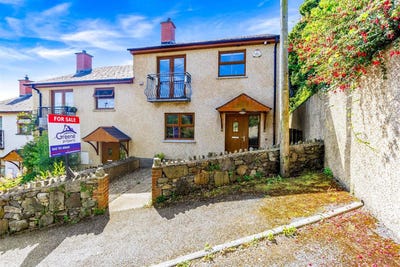 /international/ie/1-cul-na-balla-carlingford-louth-210109744749/