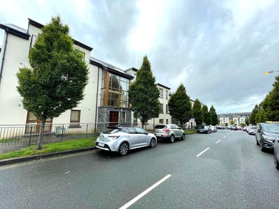 /international/ie/slade-castle-lane-saggart-dublin-210109799742/