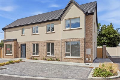 /international/ie/2-summer-court-dunboyne-meath-210109784135/