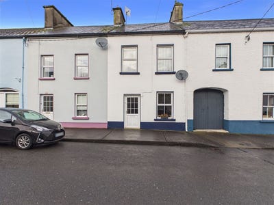 /international/ie/9-abbey-street-portumna-galway-210119795879/